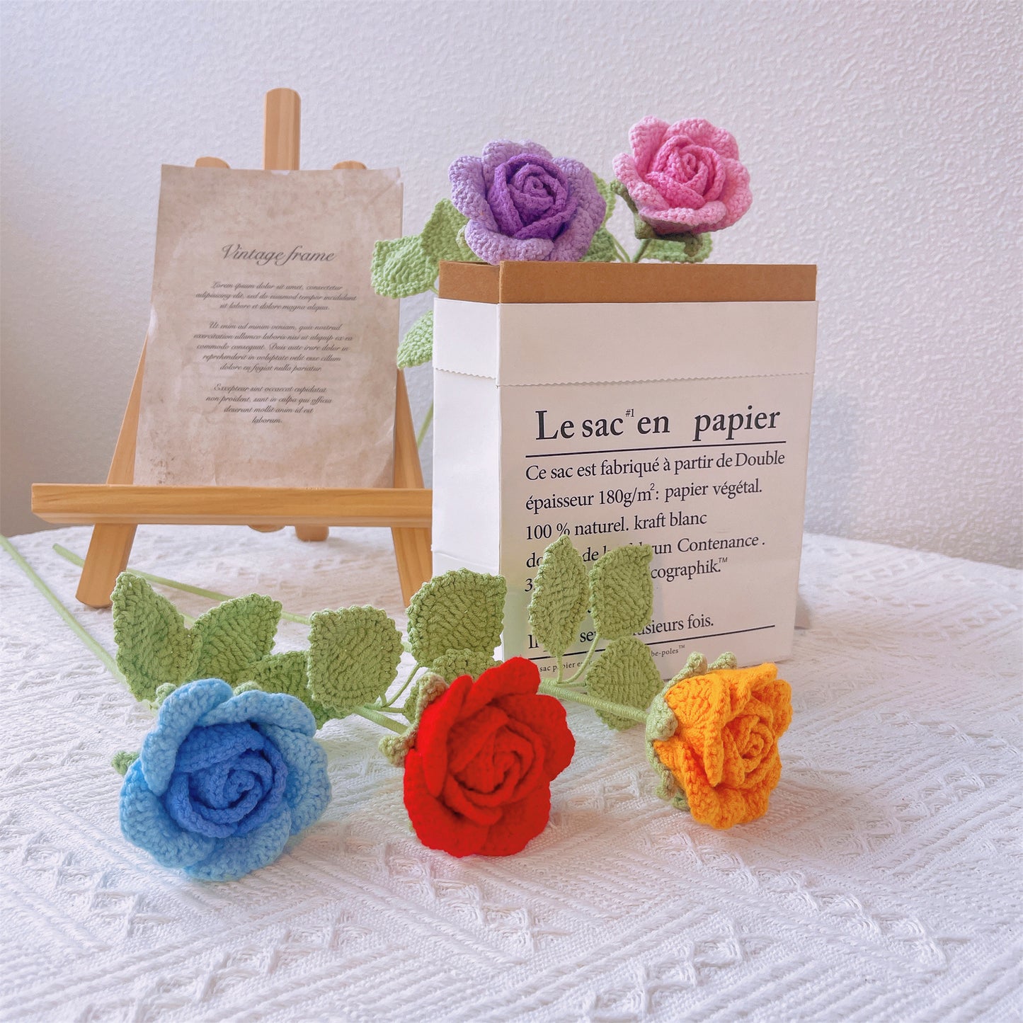 Rose Garden Delight : roses au crochet fabriquées à la main pour une charmante décoration d'intérieur