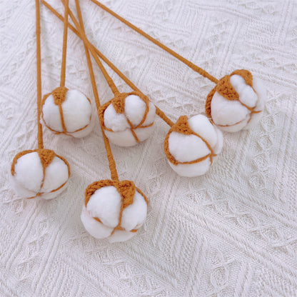 Cotton Breeze : Piquet de fleurs en coton au crochet fabriqué à la main pour un décor de jardin rustique