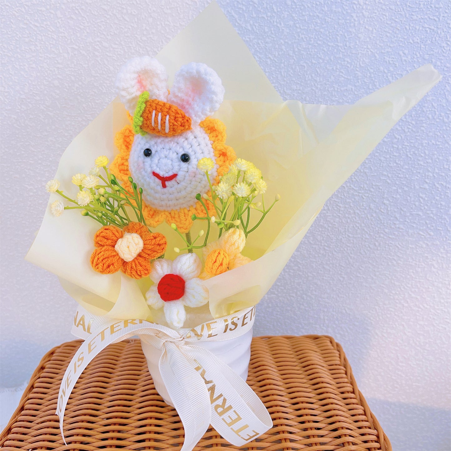 Handgefertigtes gestricktes Blumentopf-Set: Lebendige Sonnenblumen und zarte Puffballs – ideal für Heimdekoration, Geschenke und besondere Anlässe