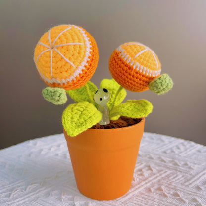 Handgefertigte gehäkelte Mandarinen-Topfpflanze – niedliche Heimdekoration – realistische Kunstpflanze – perfektes Geschenk für Pflanzenliebhaber – handgefertigt
