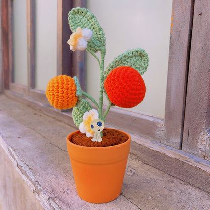 Handgefertigte gehäkelte Kakipflanze – realistische Fruchtnachbildung – einzigartige Wohndekoration – perfektes Geschenk für Pflanzenliebhaber – handgefertigt