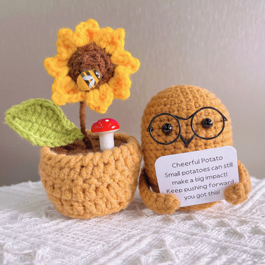 Handcrafted Cheerful Potato Desk Figurine with Customizable Card, Miniature Garden Potted Plants - Perfect for Home Decor, Gifts, Motivation, and Special Occasions