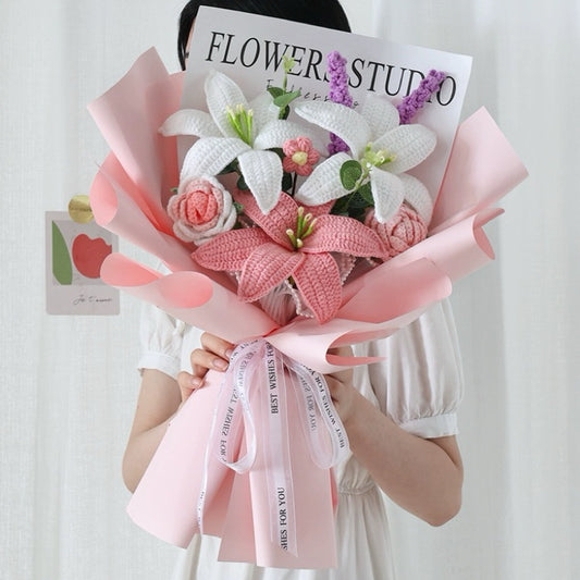 Bouquet de roses, de lys, de lavande et plus au crochet fait à la main - Bel arrangement ROSE