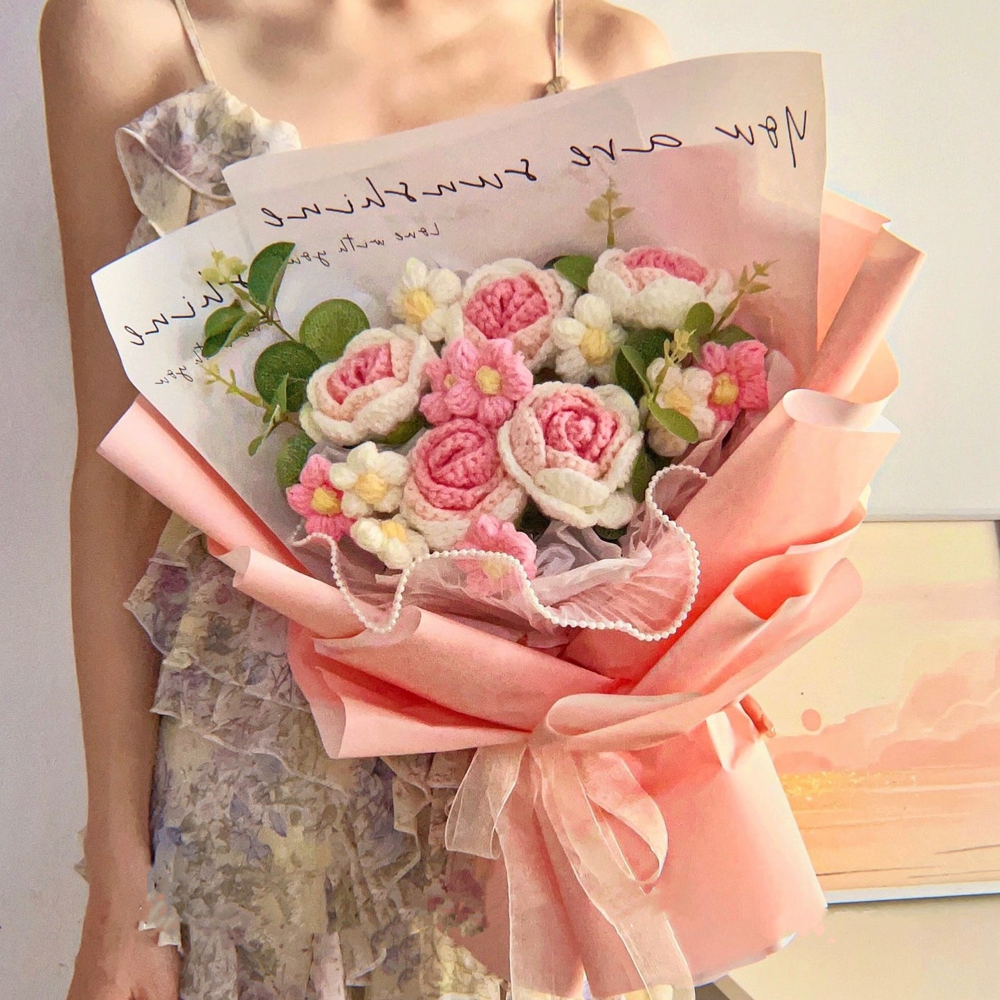 Pétales d'amour : Bouquet de roses au crochet fait à la main en rose - Cadeaux de luxe pour la Saint-Valentin, la fête des mères et plus encore