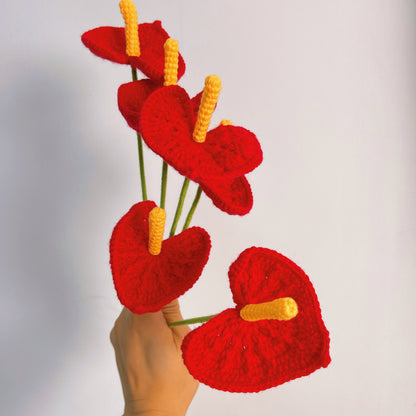 Anthurium rouge crocheté à la main : un symbole de prospérité et de joie