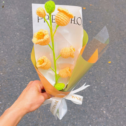 Maiglöckchen-Bouquet für den Geburtsmonat Mai – handgehäkelte Geburtstagsblume mit einem Stiel