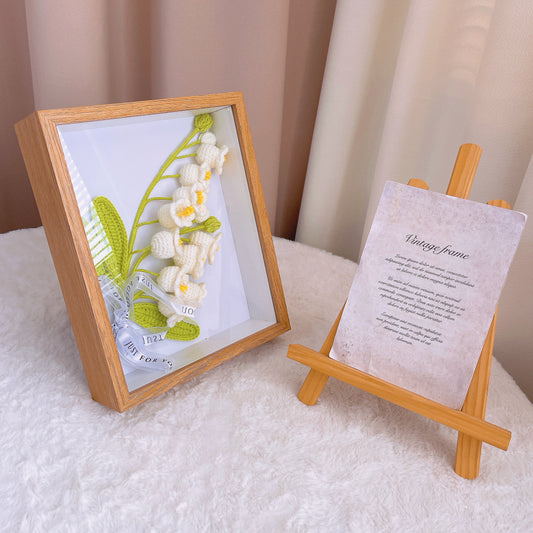 Handgefertigte Maiglöckchen gehäkelt im Fotorahmen – Wanddekoration aus Holz, Tischdekoration, einzigartiges Hochzeitsgeschenk, Jahrestag, Muttertag
