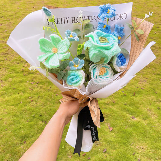 Handgehäkelter Blumenstrauß in Tiffanyblau – perfekt für Hochzeiten, Jubiläen, Geburtstage und besondere Anlässe.