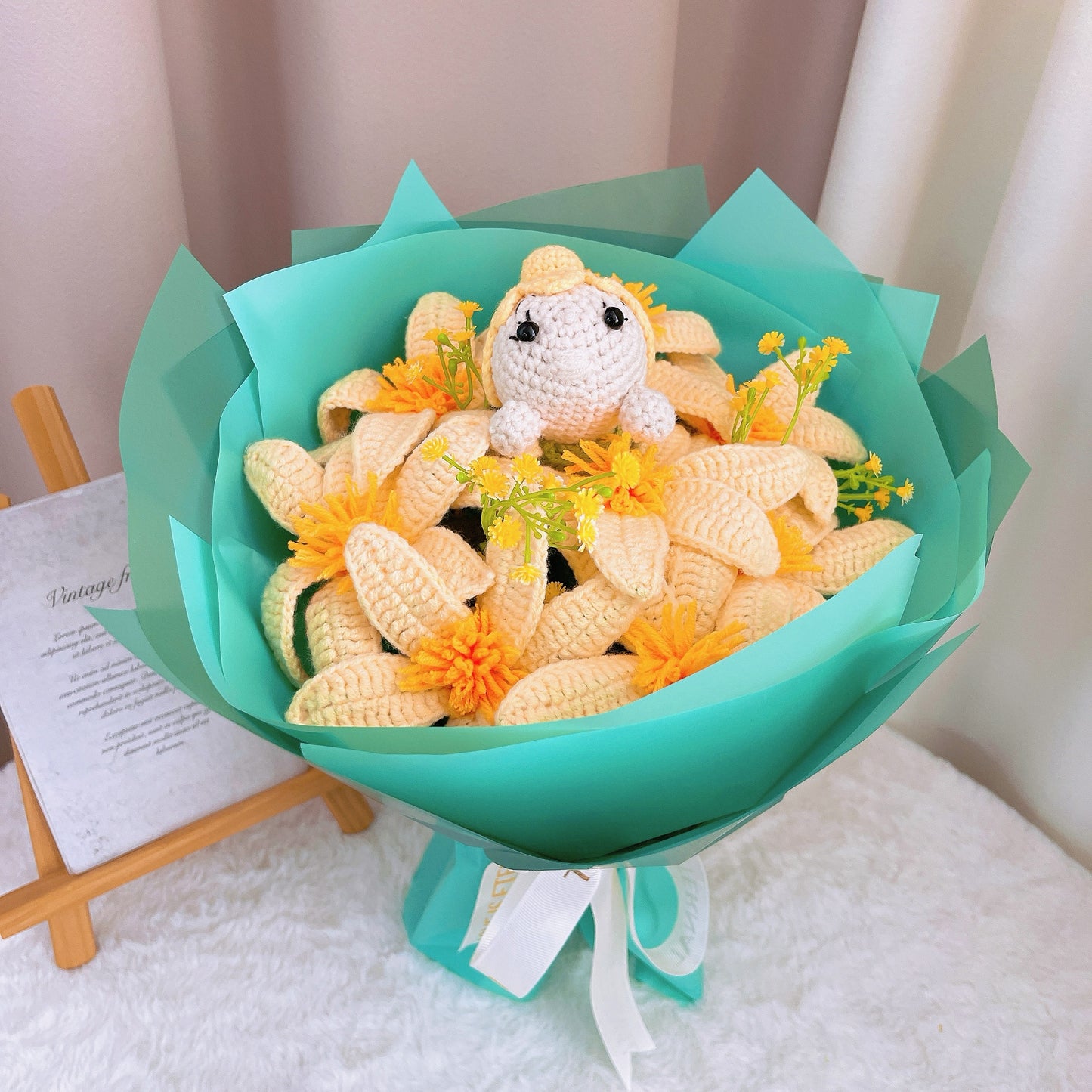 Bouquet de fée enchanteur au crochet – Fleur de jonquille jaune avec enveloppe verte et bleue Tiffany Neverland Ballet Dance Performance Theatre Lovers Graduation Anniversaire Promotion Cadeau