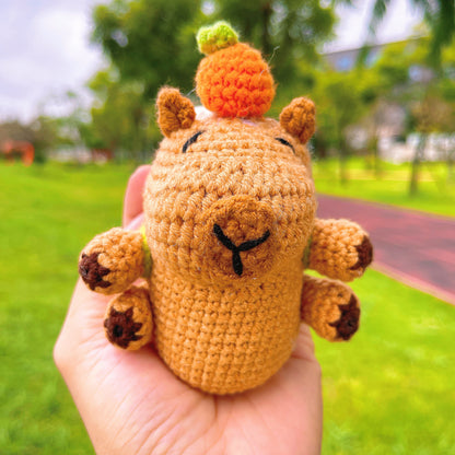 Ornement de Capybara au crochet avec sac à dos de tortue amovible, figurine décorative unique pour cadeau de meilleur ami, décoration de maison, de bureau ou de vacances