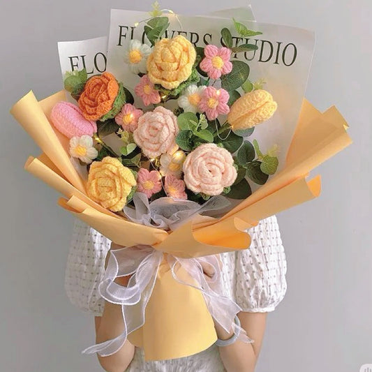 Arreglo floral surtido de ganchillo integral hecho a mano, regalos para la graduación, idea única de regalo para personas con fiebre del heno, regalo del Día de la Madre, regalo del Día del Padre, ideal para visitas