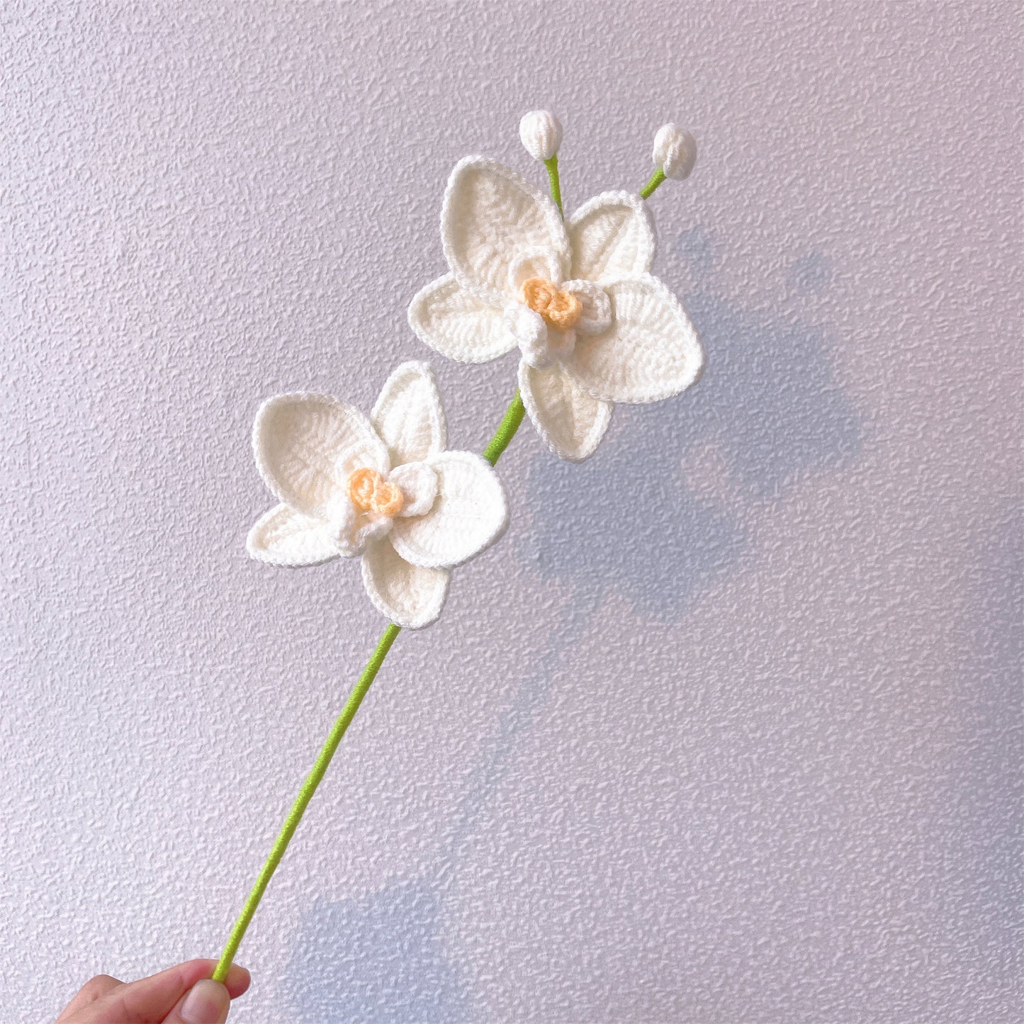 Handgefertigter Phalaenopsis-Orchideenstecker für Heimdekoration und Pflanzenunterstützung – Häkelgarn-Bastelarbeiten, Innendekoration, einzigartige Geschenke, Häkelstrauß