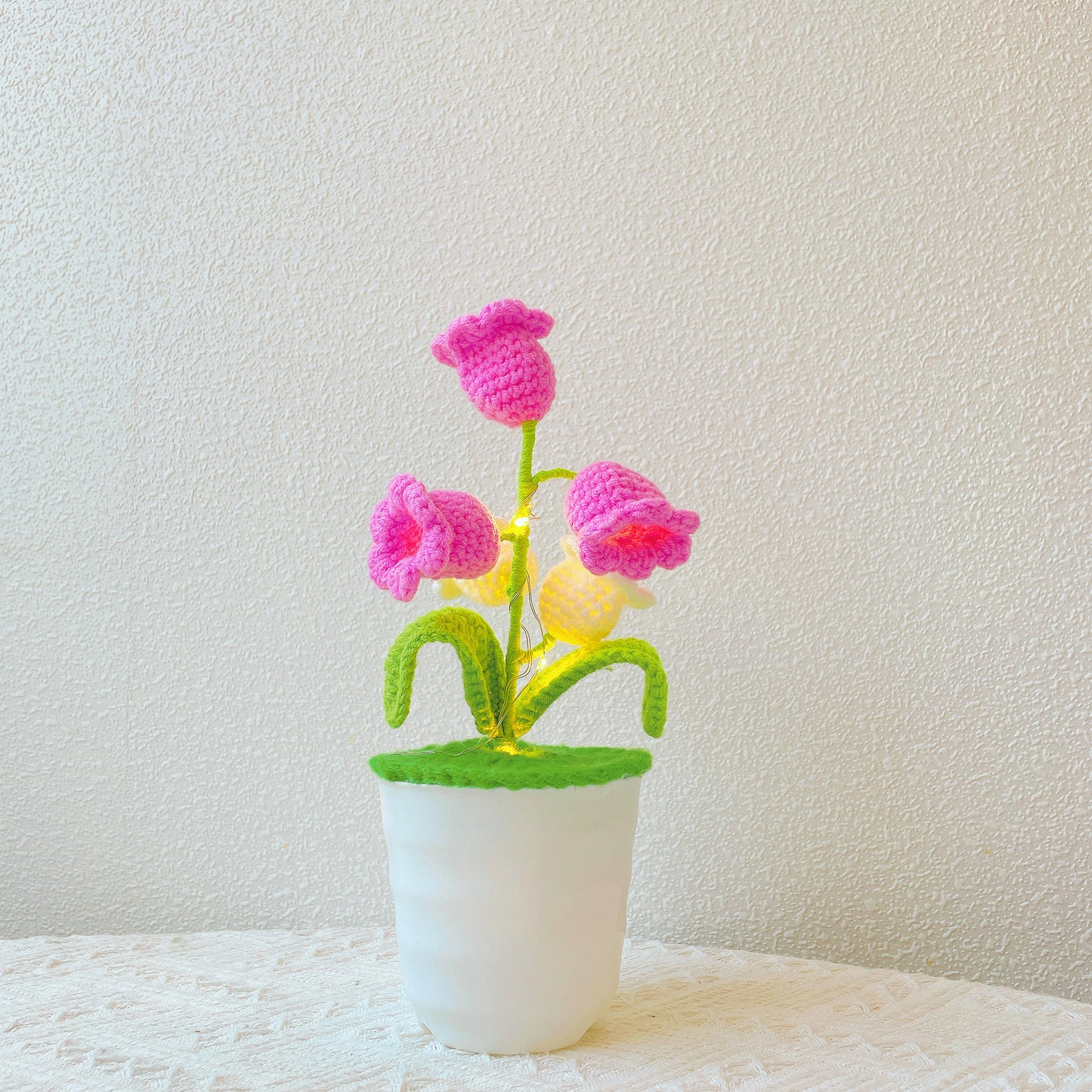 Crochet Lily Orchid Potted Plant Lampe LED - Fête des Mères Échange de cadeaux de Noël Secret Santa