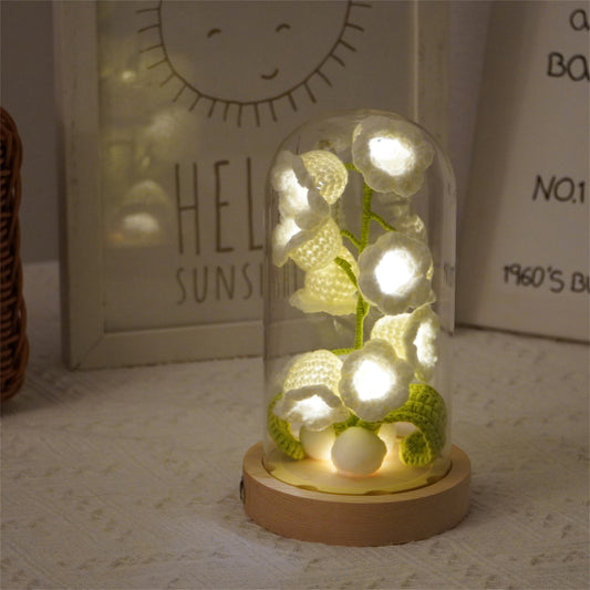 Muguet luminescent : lampe à suspension au crochet faite à la main avec abat-jour en verre