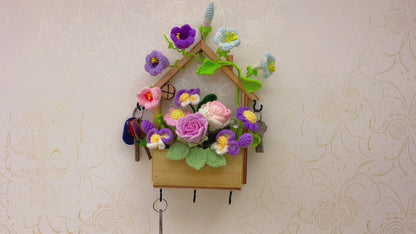 Décoration murale porte-clés en bois fabriquée à la main avec motif floral crocheté – Décoration rustique pour la maison – Parfait pour les entrées et les cadeaux