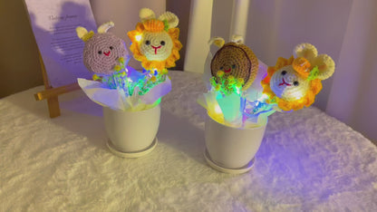 Jardinière au crochet faite à la main avec lumières LED, motifs de lapin tournesol et de lapin violet/marron – Pot de fleur décoratif pour la maison, le jardin, une pendaison de crémaillère, la fête des mères
