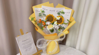 Golden Sunshine : Bouquet jaune crocheté à la main - Tournesols, pompons, coton, roses