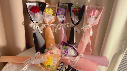 Bouquet d’œillets du mois de naissance de janvier - Célébration de fleurs d’anniversaire Bouquet à tige unique crocheté à la main
