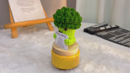 Handcrafted Green Broccoli Figurine with Customizable Card - Unique Home Decor, Gift for Veggie Lovers, Motivational Desk Accessory, Eco-Friendly Decoration, Perfect for Birthdays, Holidays, and Special Occasions