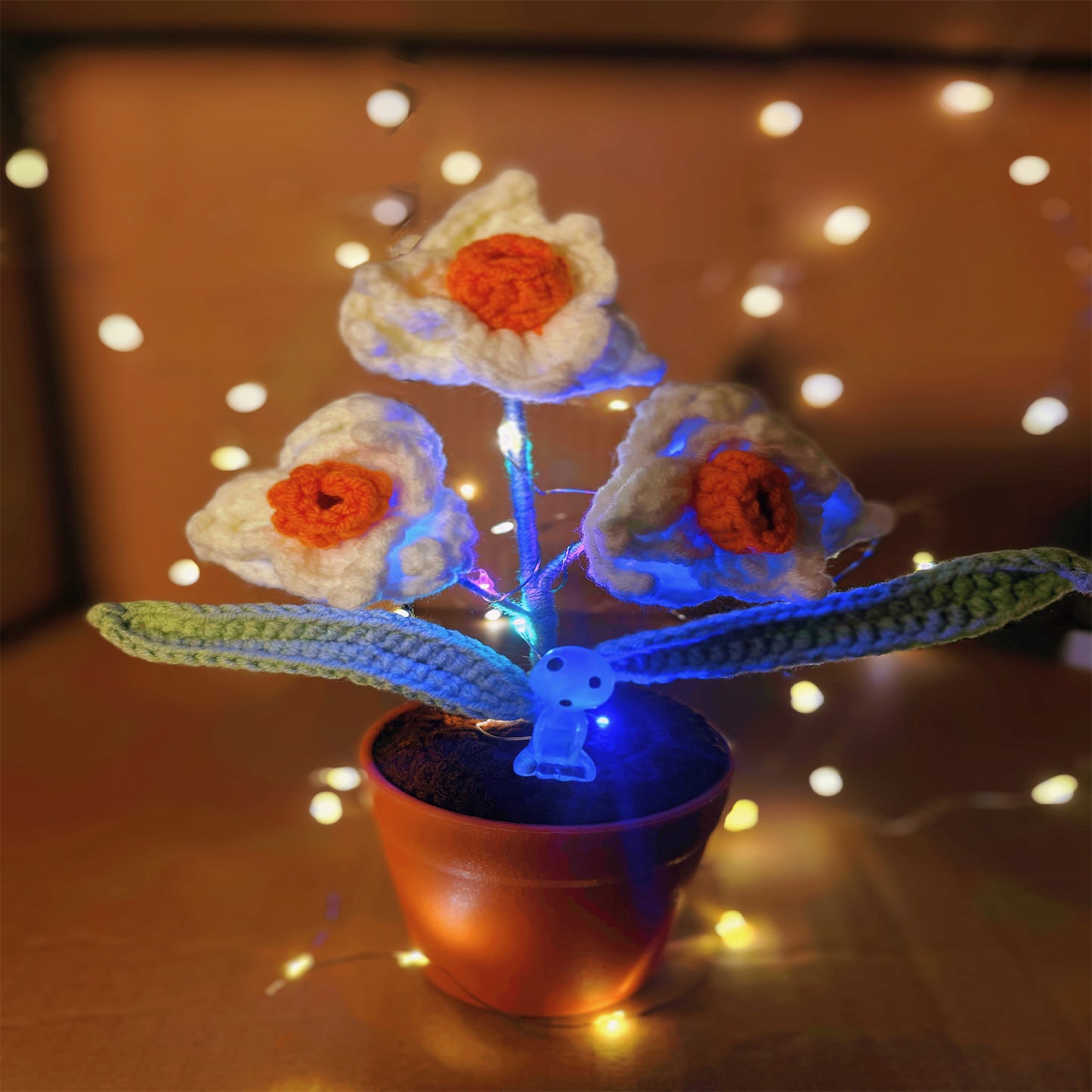 Topfnarzisse – Zimmerpflanze für Zuhause oder Büro, handgefertigt, gehäkelt, Schlafzimmer, ewige Blume, Geschenke für sie, Nachtlicht